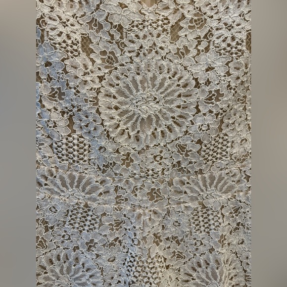 Alexis XS Alexis Alain Lace Romper in Fawn - Picture 6 of 9